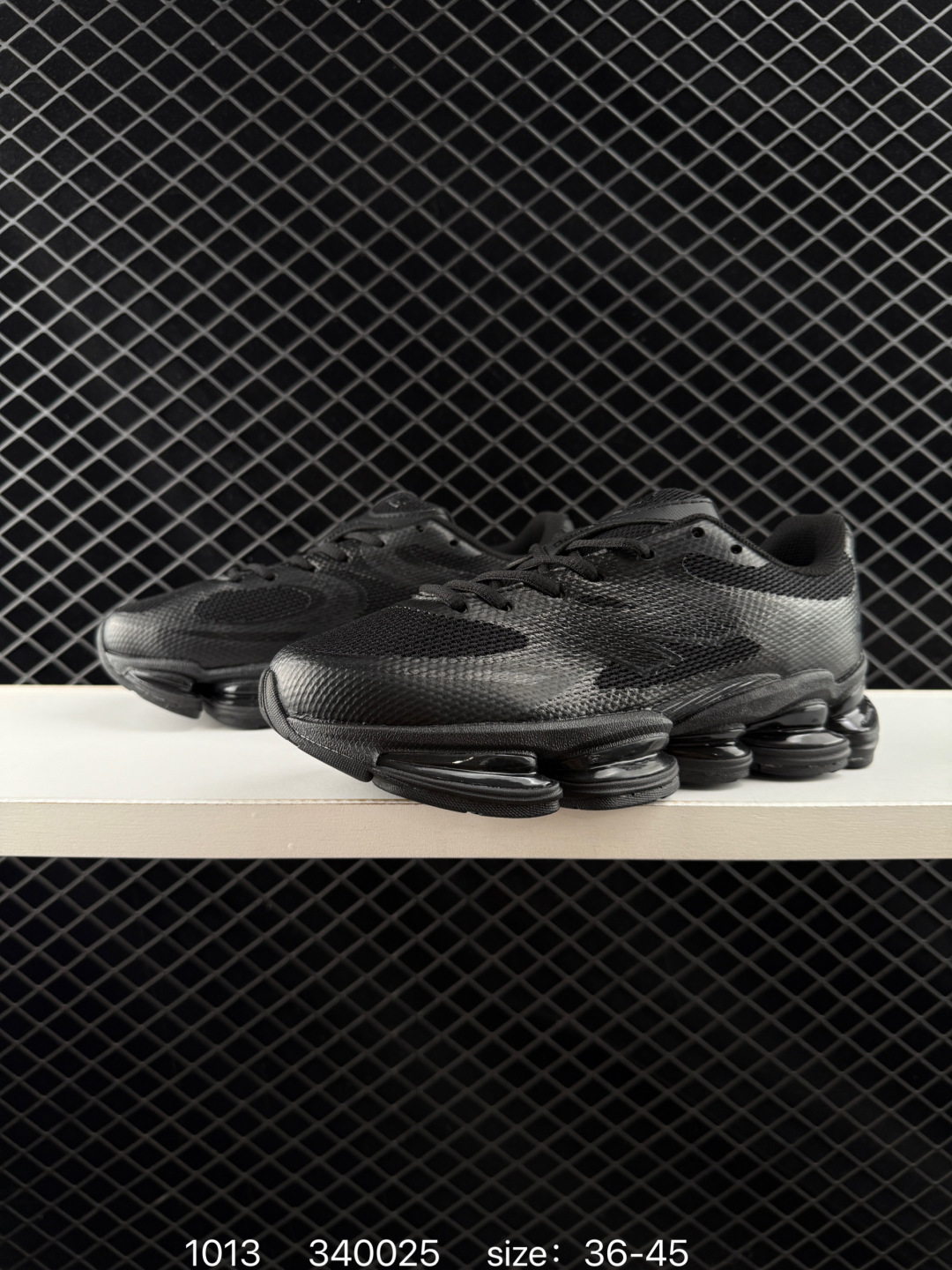 New Balance 2000 NB2000